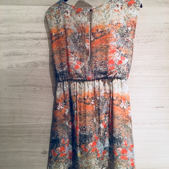 Alice + Olivia floral dress size 6 - Picture 4 of 4